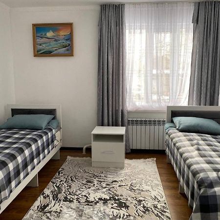 Bed and Breakfast Karakol-Guest Exterior foto